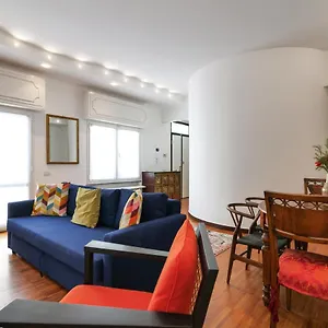 https://primopiano-alzaia.it-lombardy.com