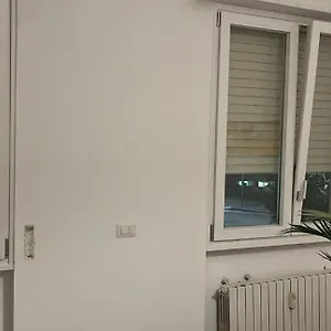 https://luminosissimo-appartamento-a-milano.it-lombardy.com