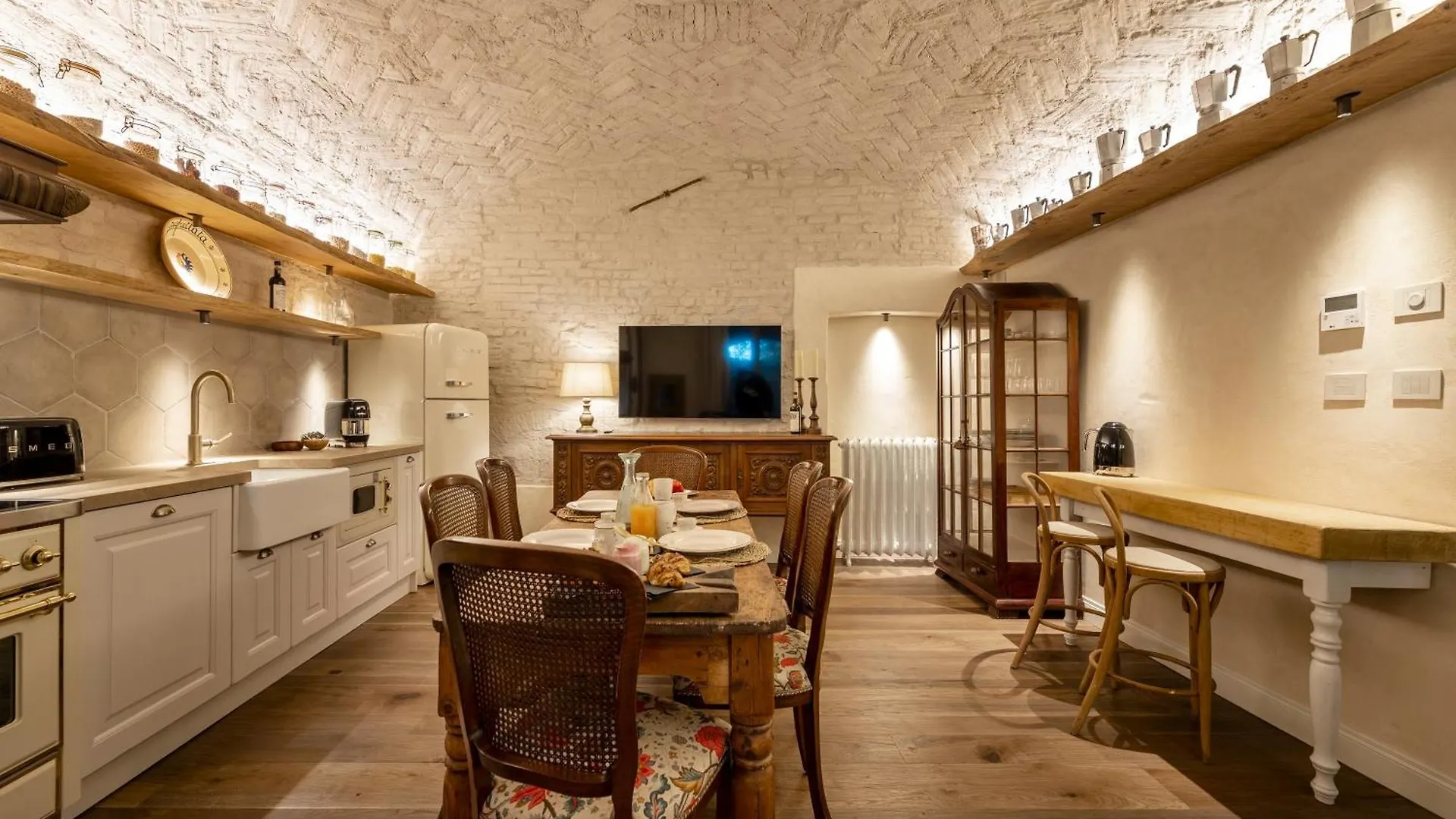 Boutique Homes Siena Apartment